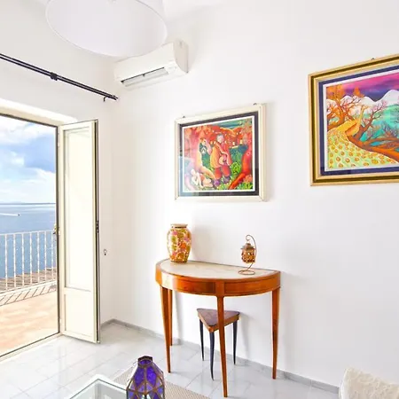 Vila Casa Leonilde 4, Emma